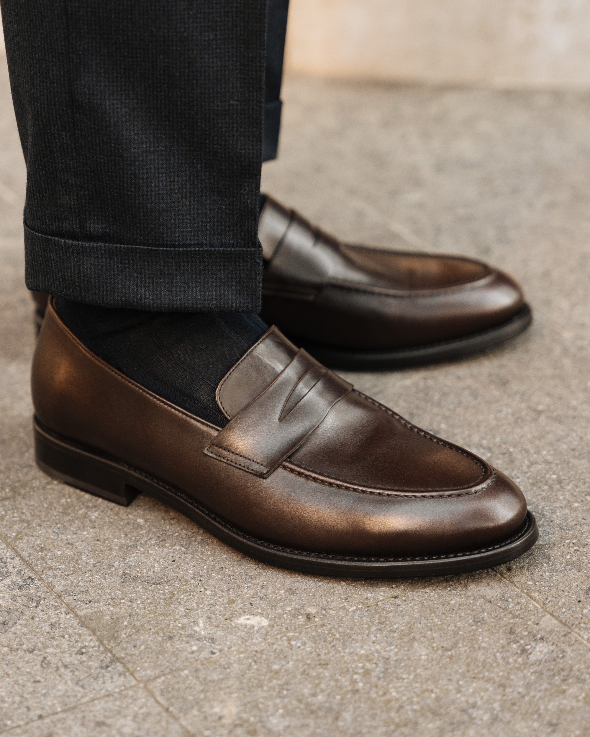 Men's brown leather slip on Loafers | Velasca