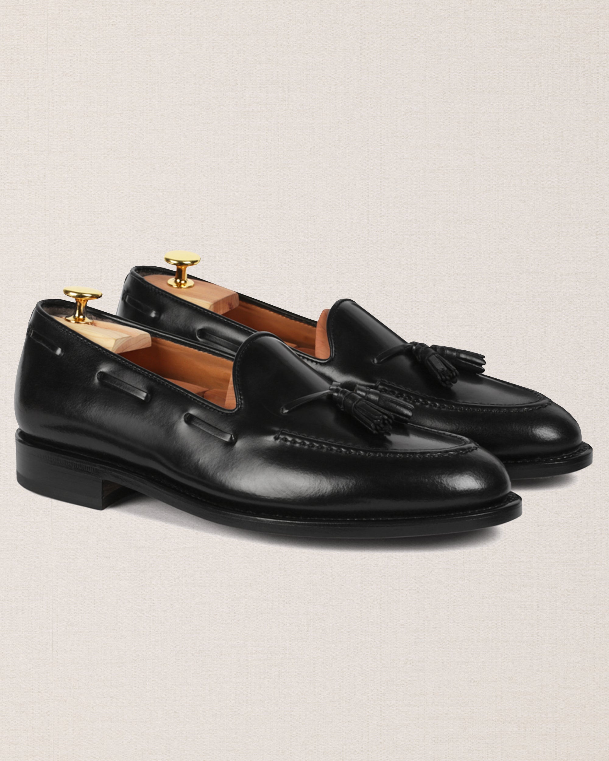 Velasca | Men's black Tassel Loafers in cordovan leather